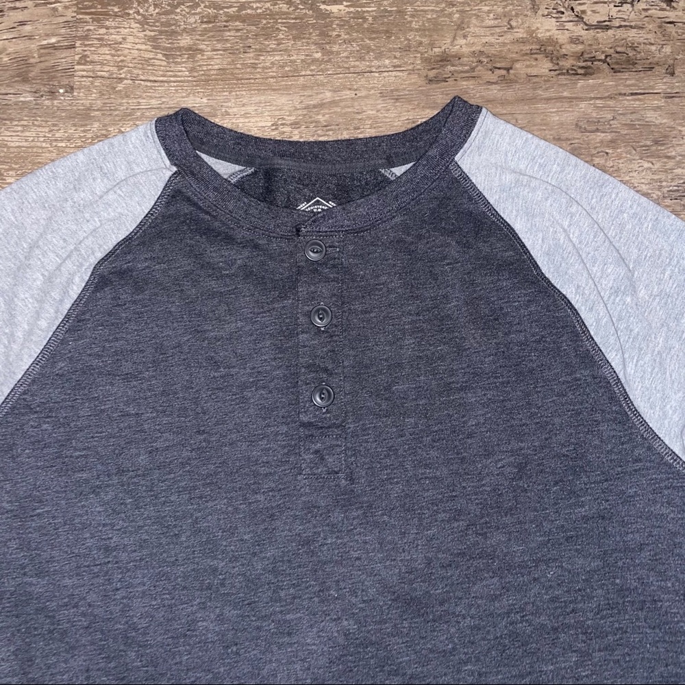 Baseball tee
